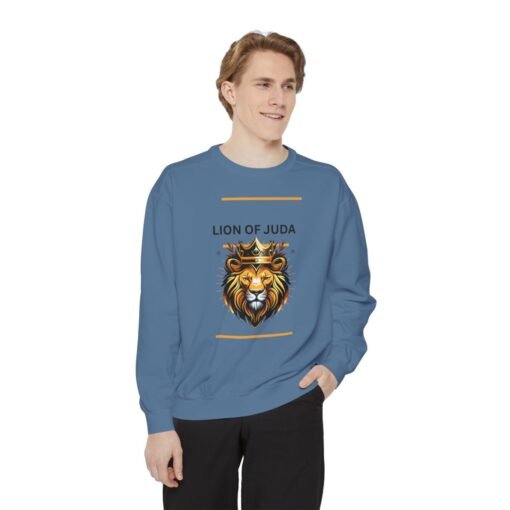 Unisex Garment-Dyed Sweatshirt - 'Lion of Juda' Design for Comfort and Style